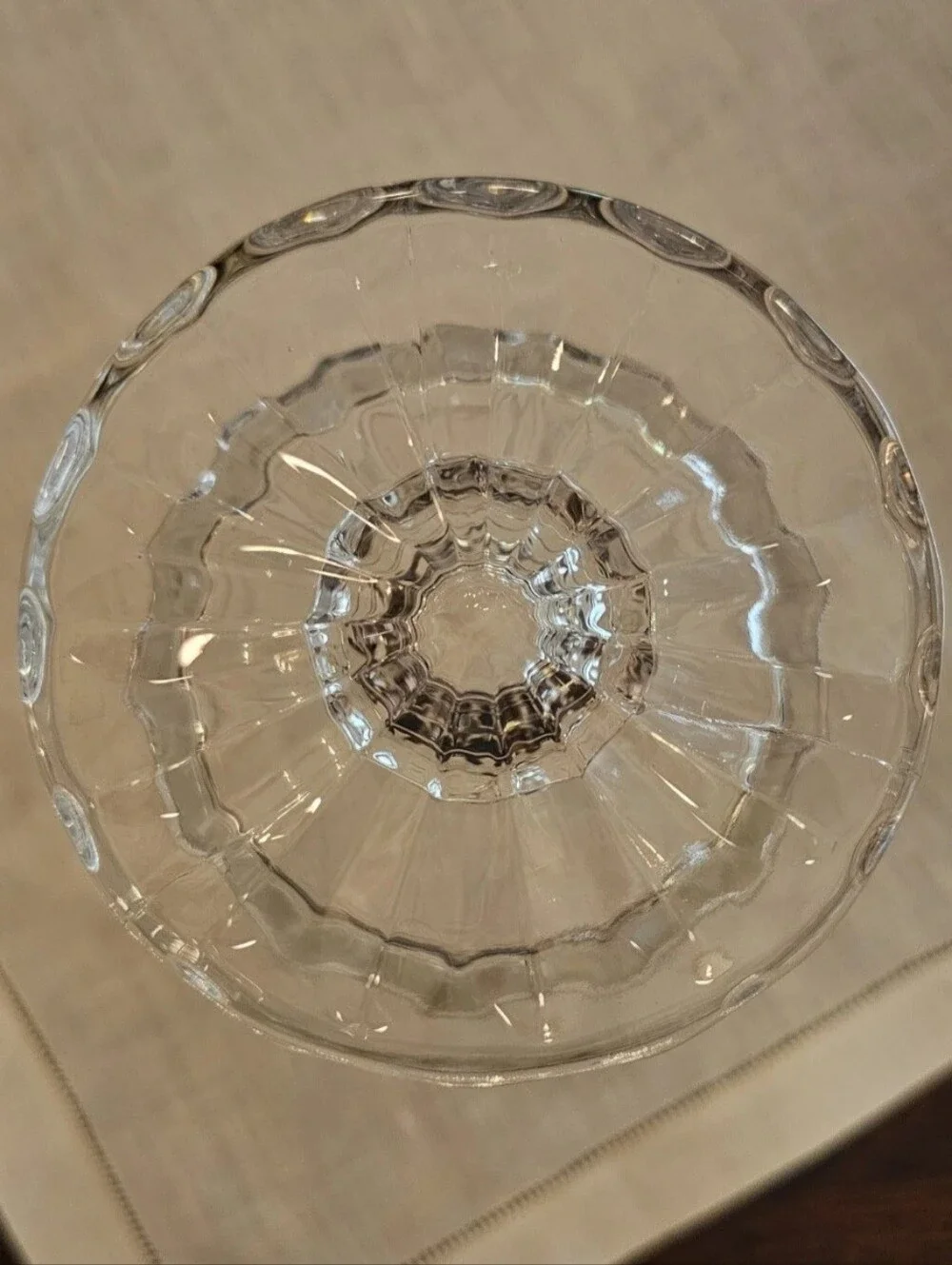 Fifth Avenue Crystal Ribbon Tree Hurricane Candle Holder Footed Vase Clear CHIP